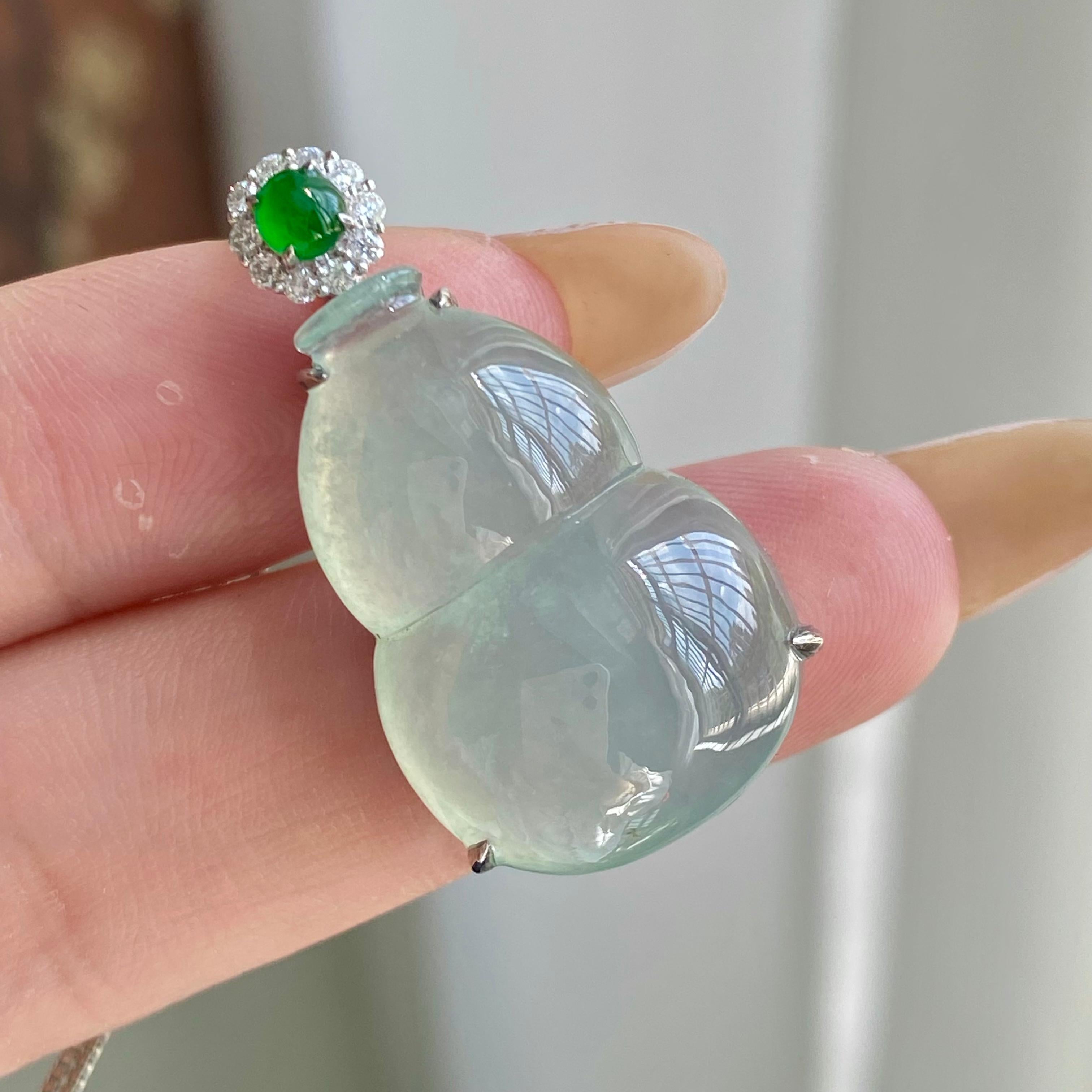 18k金钻镶冰种晴底葫芦吊坠（yc221235）