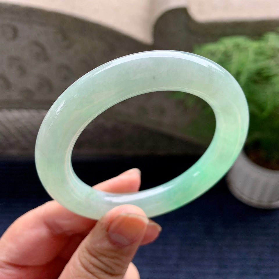 糯冰种晴水圆条手镯（55mm）（yc081931）