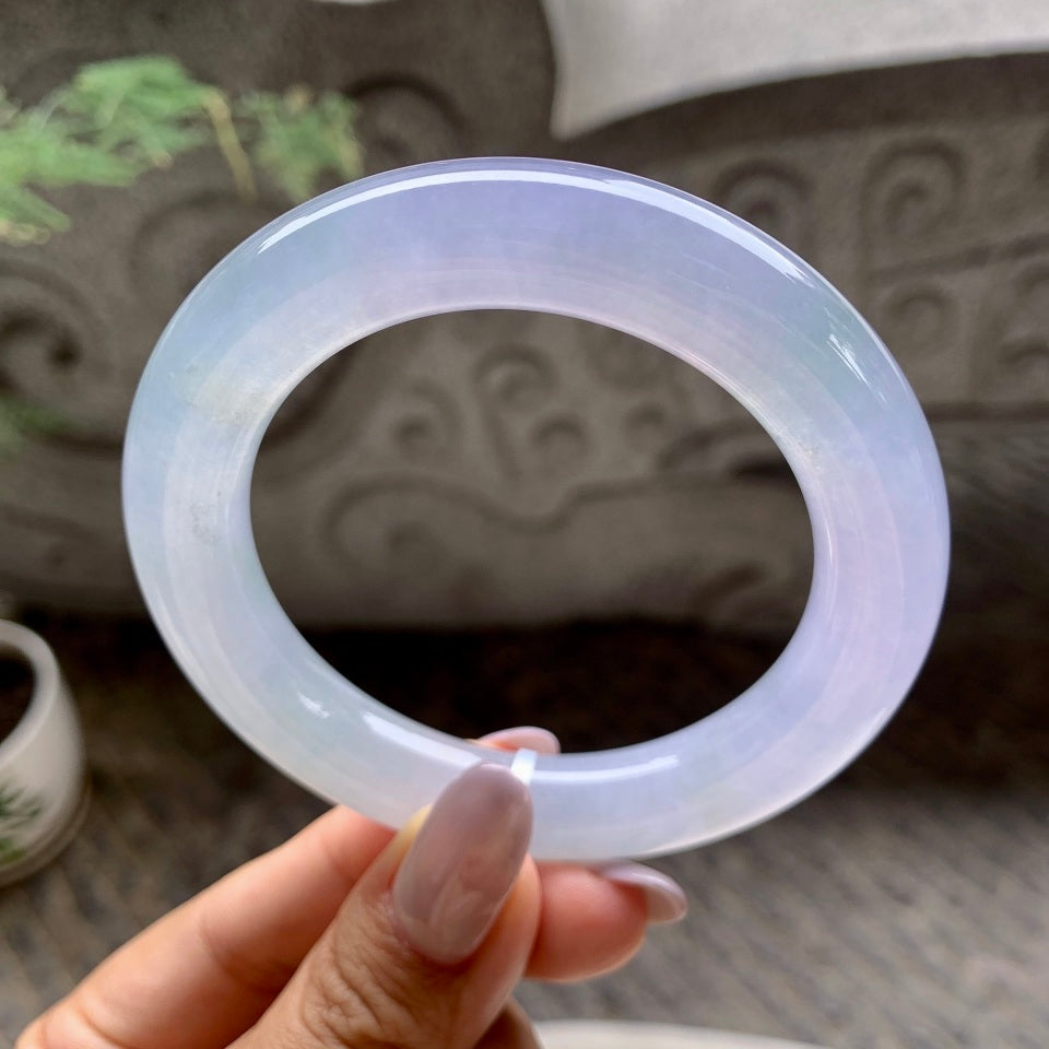 糯冰种春彩圆条手镯（55.5mm）（yc113947）