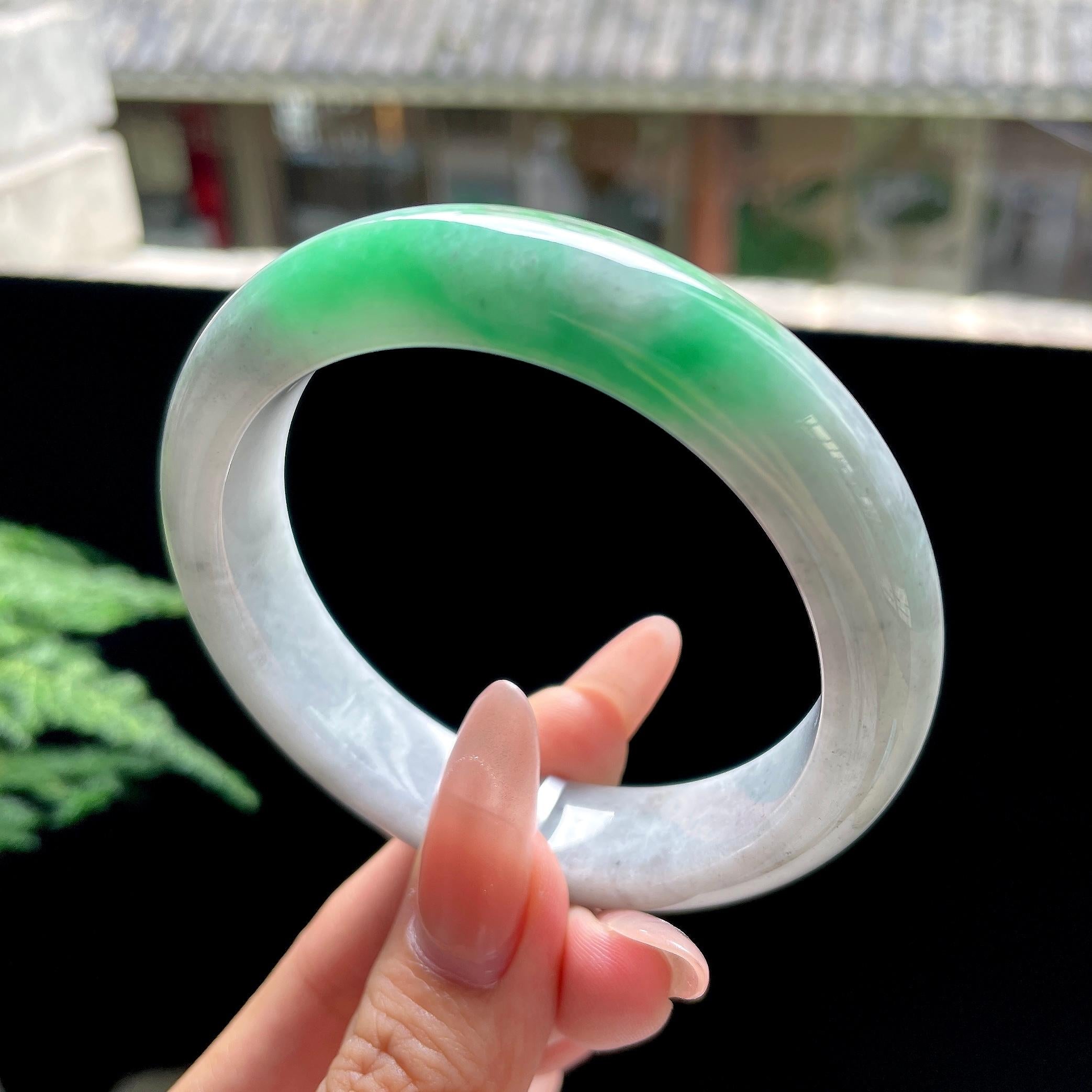 糯种阳绿乌鸡正圈平安镯 57圈口 天然缅甸A货翡翠（yc527797）