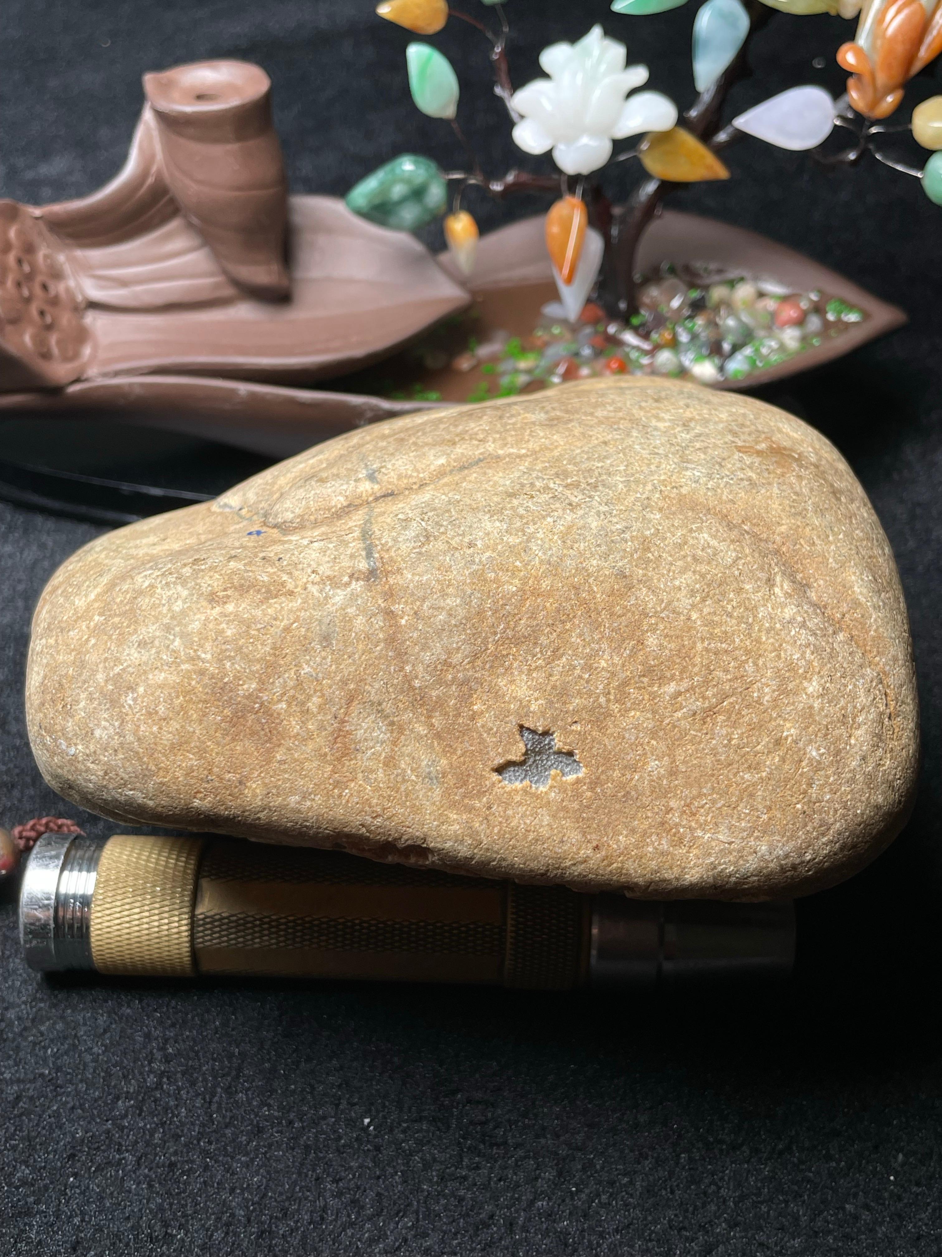 极品大马坎冰黄开窗手镯料（yc493815）