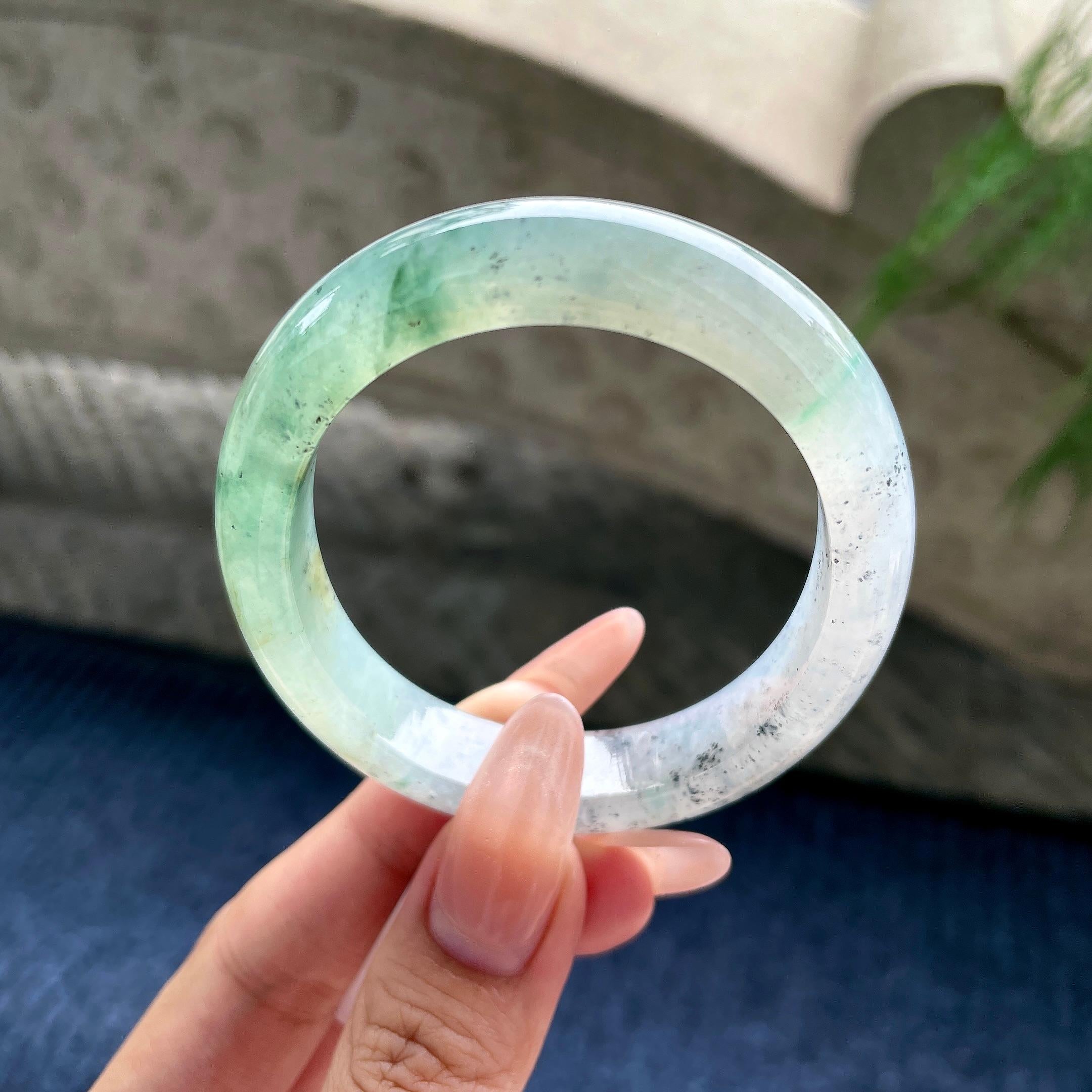 糯冰种绿贵妃 55圈口 天然缅甸A货翡翠（yc530767）