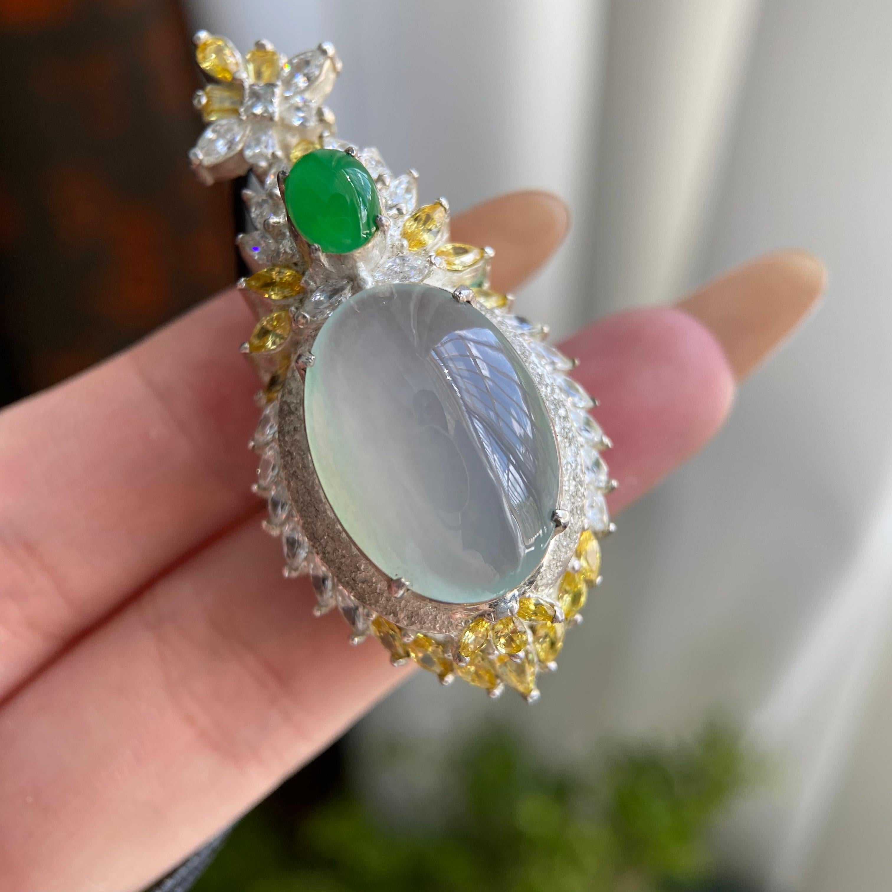 冰种晴底鸽子蛋吊坠裸石（yc225949）