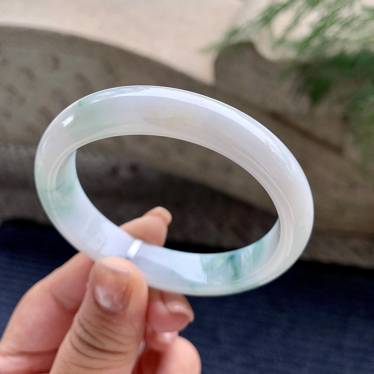 细糯种飘蓝花贵妃手镯 57.2圈口（yc707409）