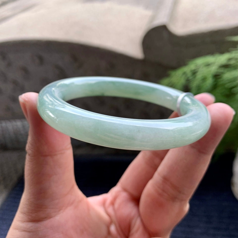细糯种晴底飘花圆条手镯（56.2mm）（yc093311）