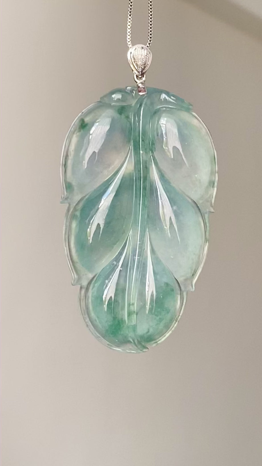 18k金钻镶冰种飘花玉叶吊坠（yc214465）