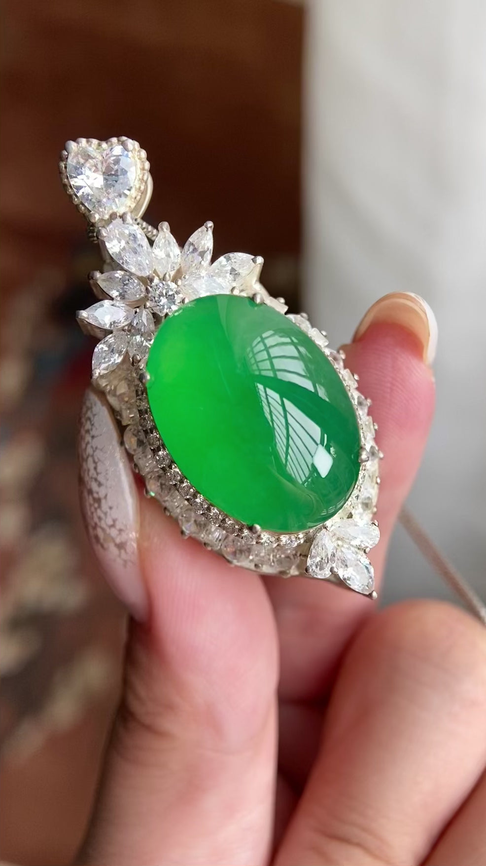 冰种满绿鸽子蛋吊坠裸石（yc223713）