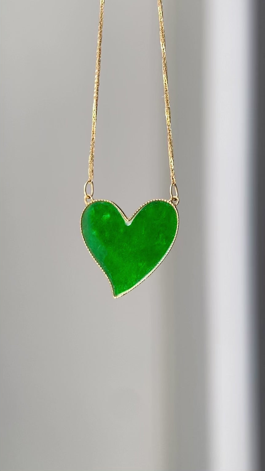 18k金镶糯冰种心形辣绿吊坠（yc216767）