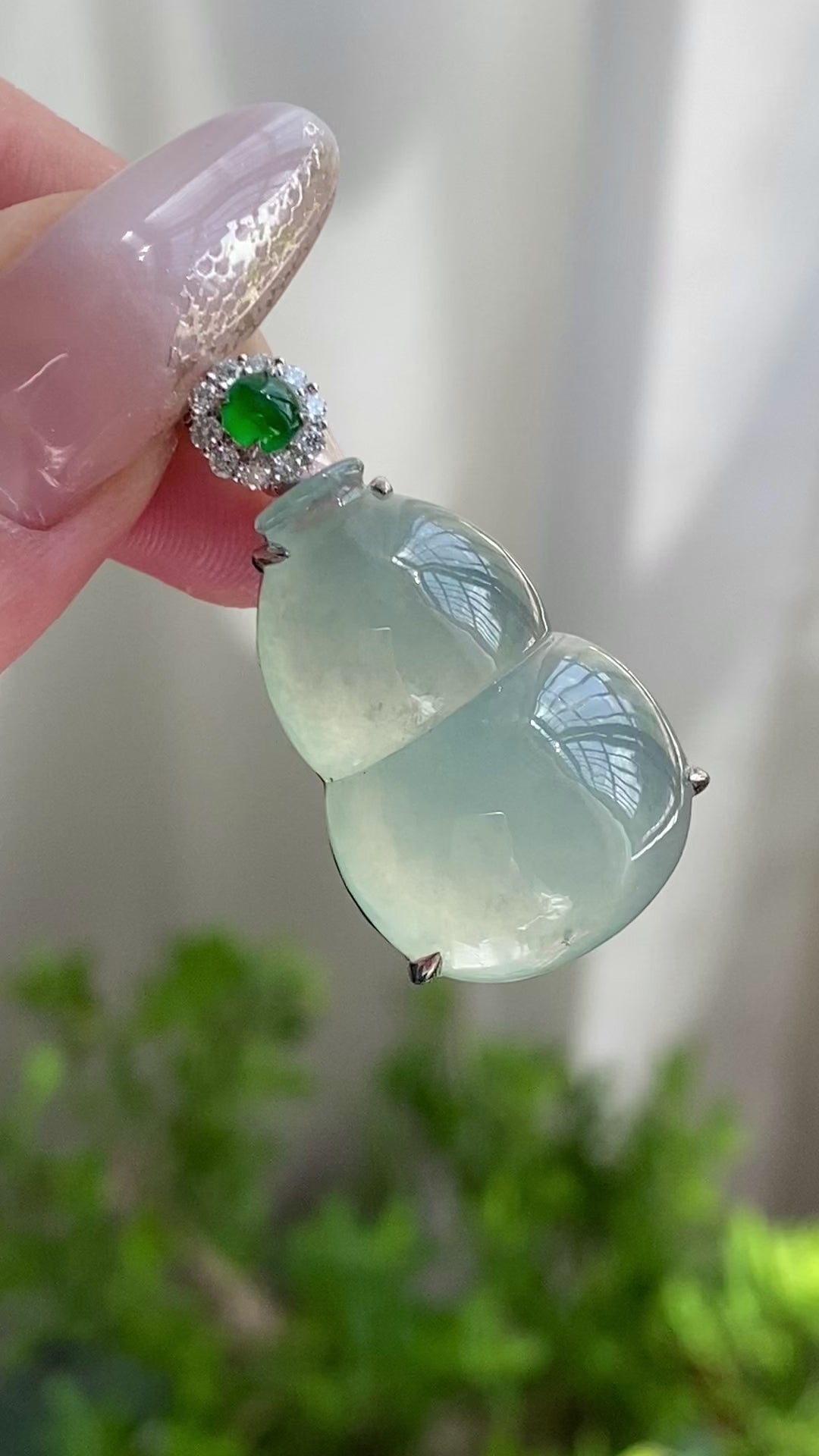 18k金钻镶冰种晴底葫芦吊坠（yc221235）