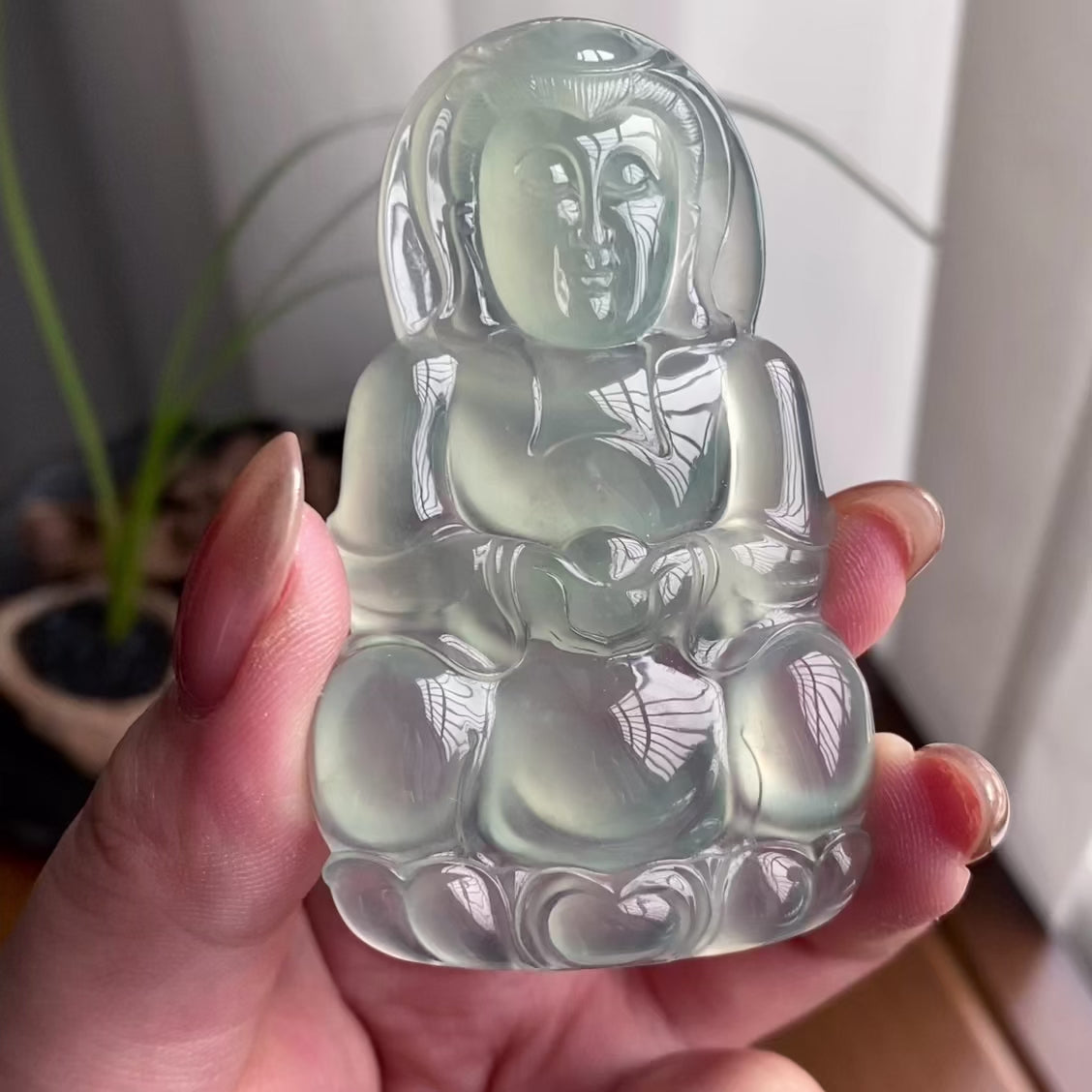 冰玻种淡晴底观音吊坠（yc260825）