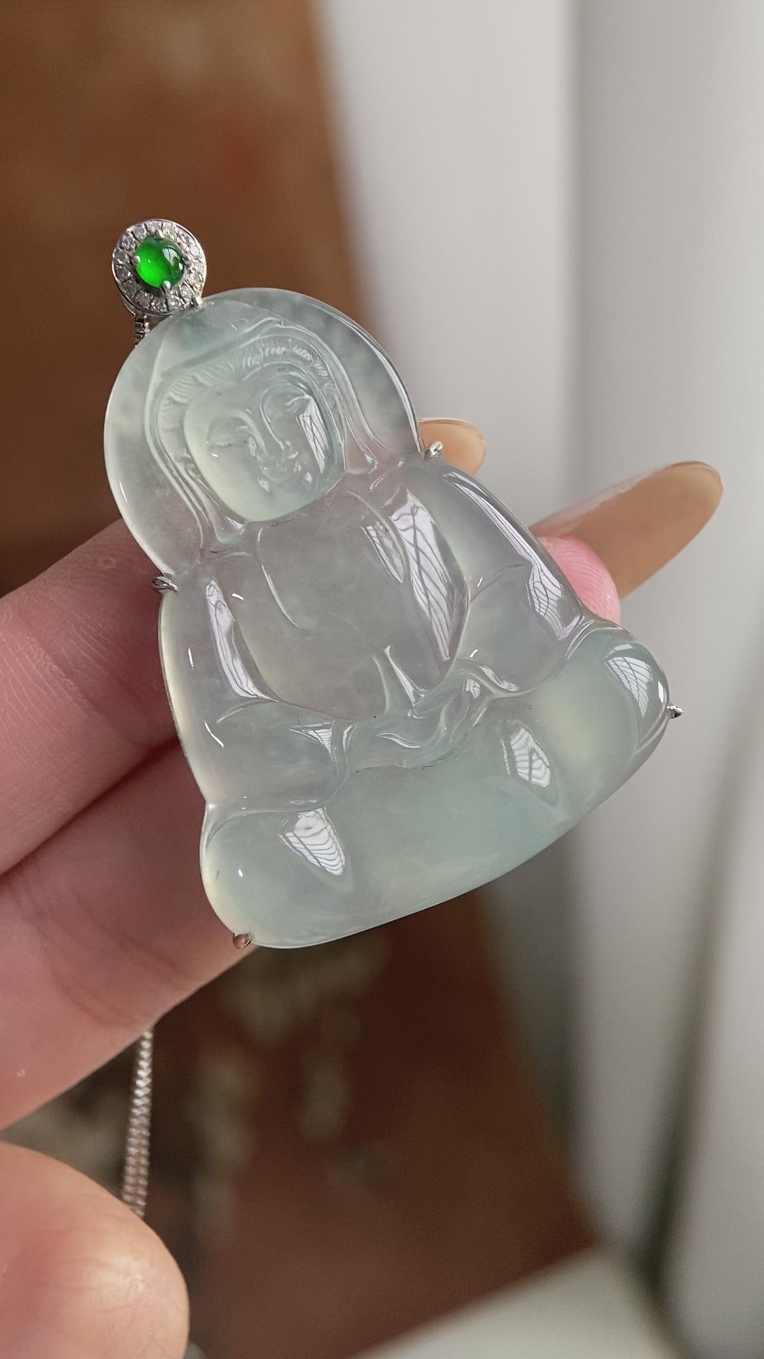 18k金钻镶冰种晴底观音吊坠（yc223931）