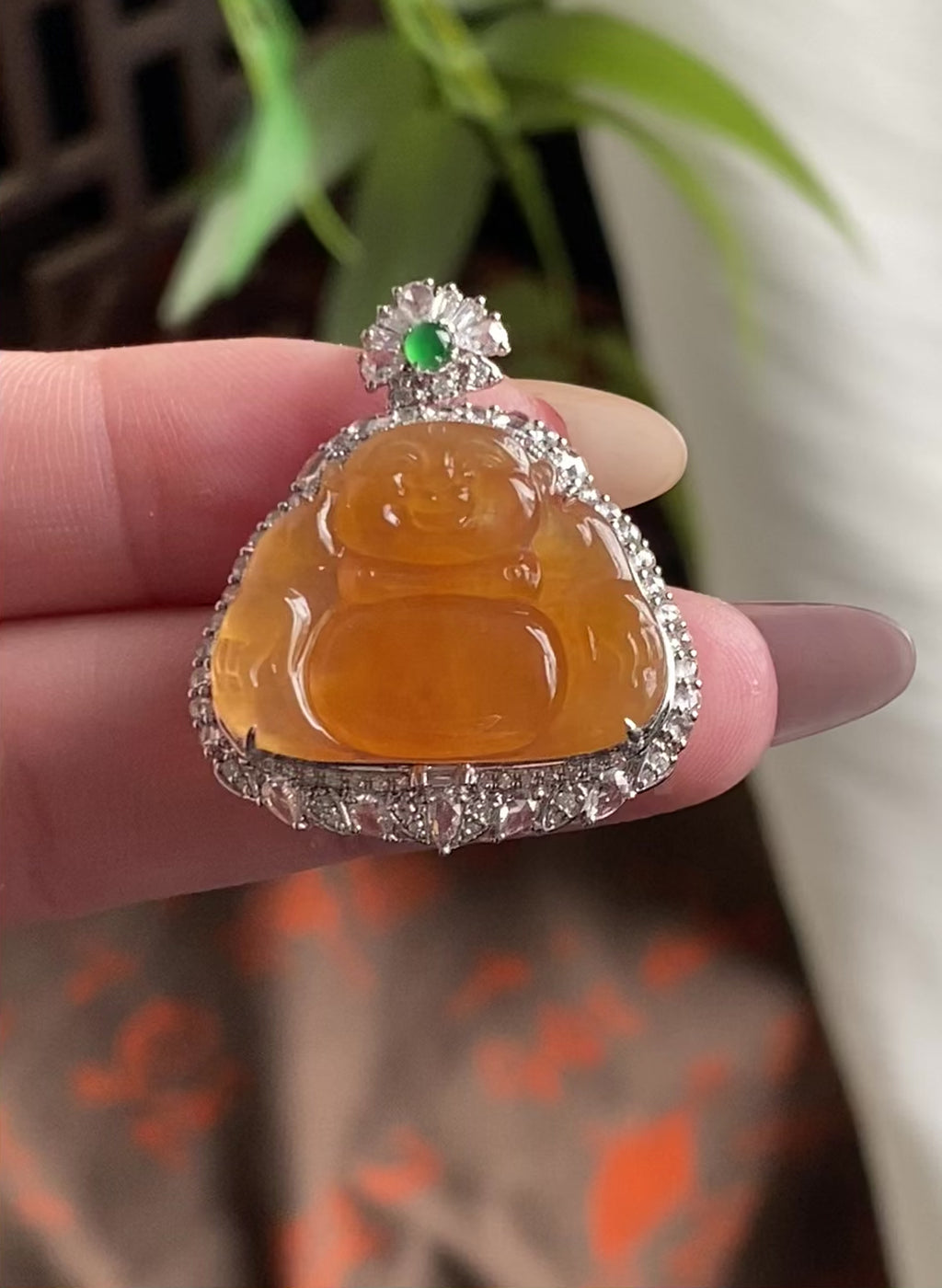 18k金钻镶冰种黄翡佛公吊坠（yc195159）