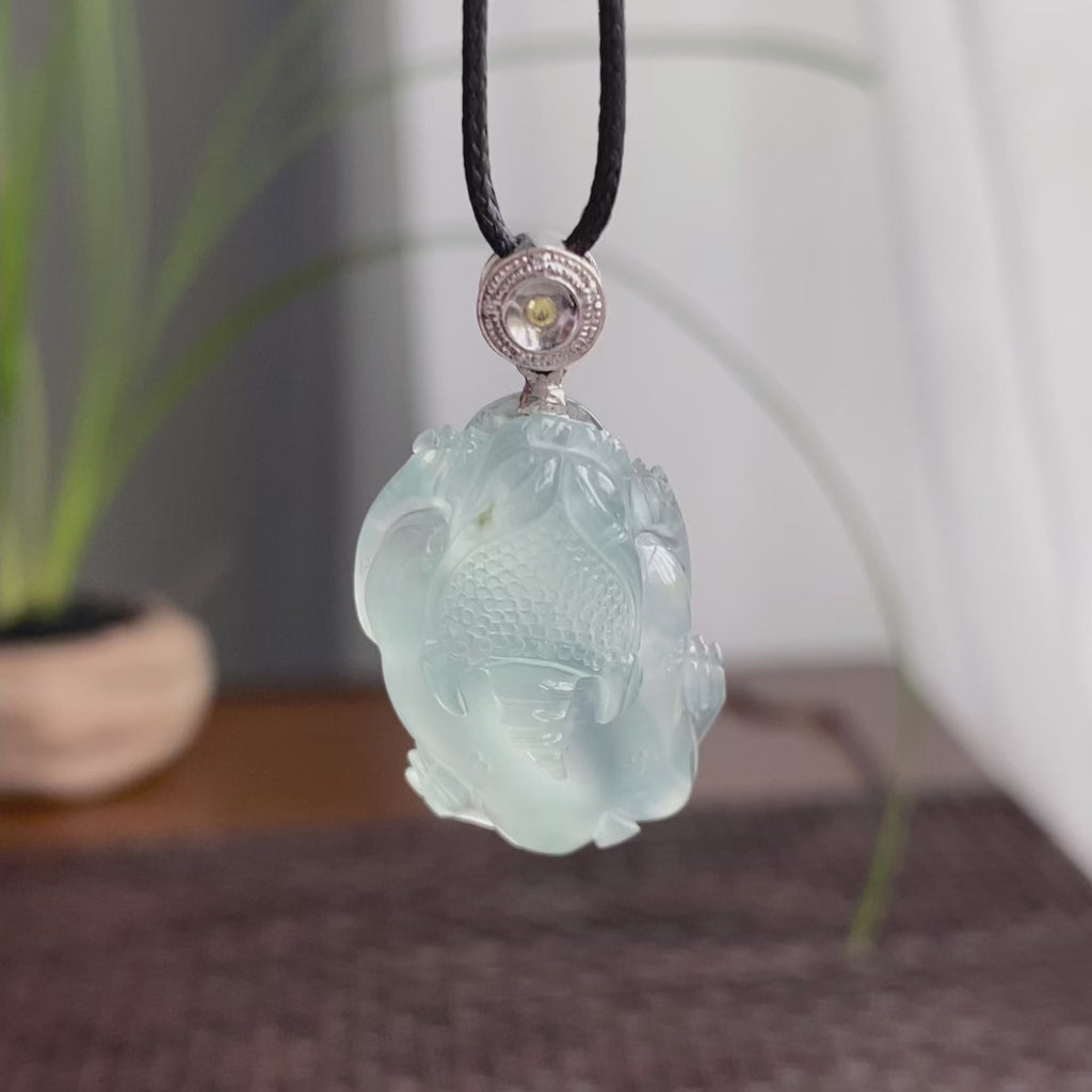 18k金钻镶冰种淡晴底貔貅吊坠（yc250174）