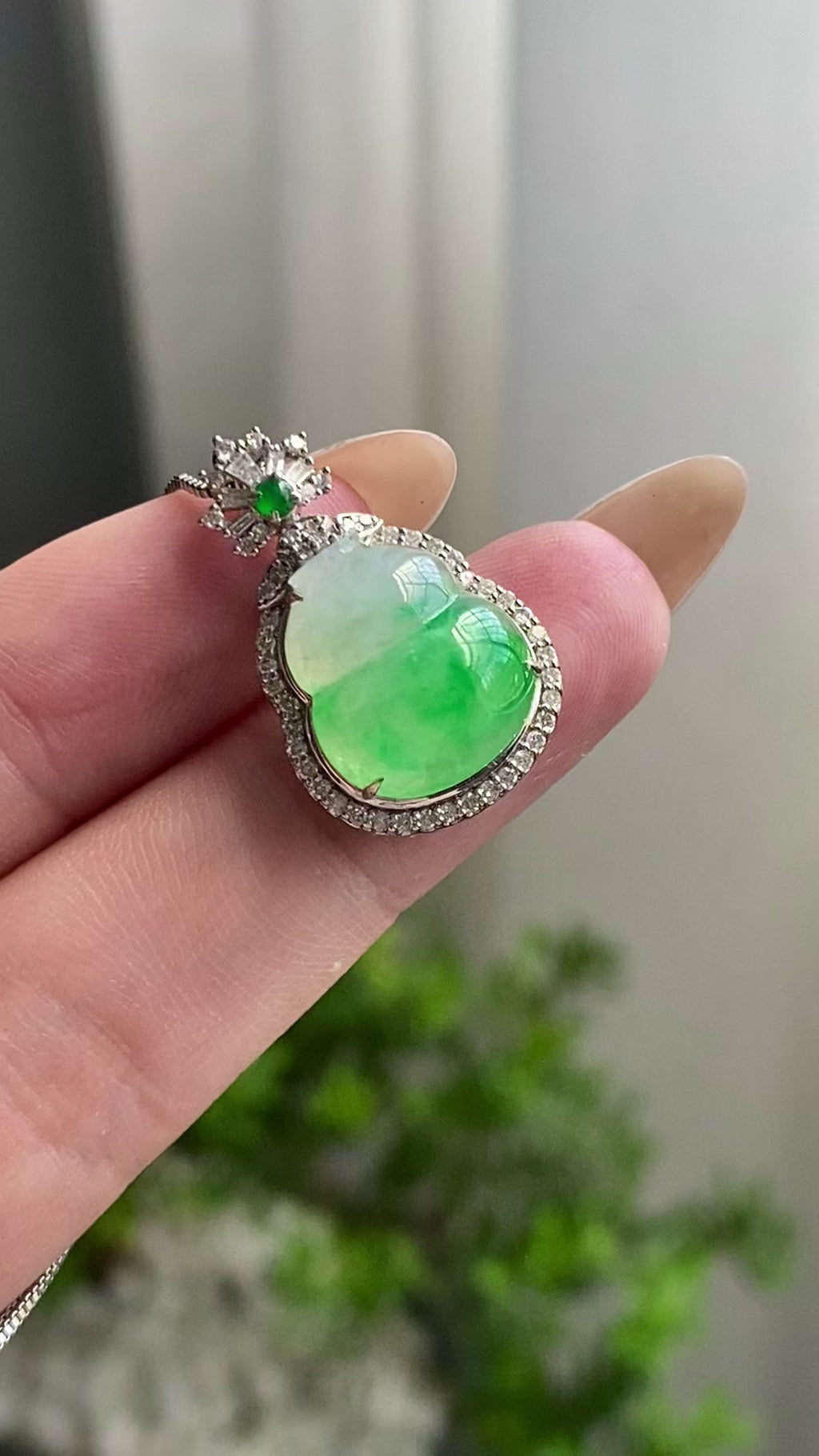 18k金钻镶冰种飘花葫芦吊坠（yc204464）