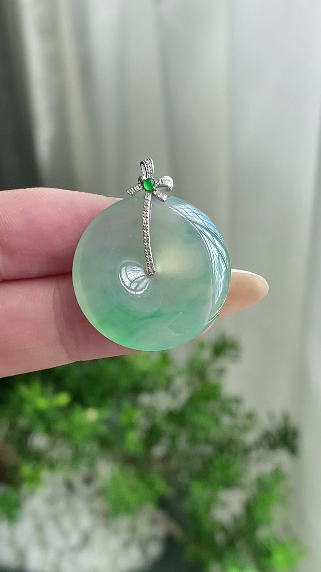 18k金钻镶冰种飘花平安扣diaizq（yc206604）