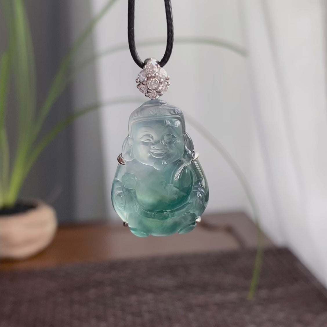 18k金钻镶冰种飘蓝财神吊坠（yc250173）