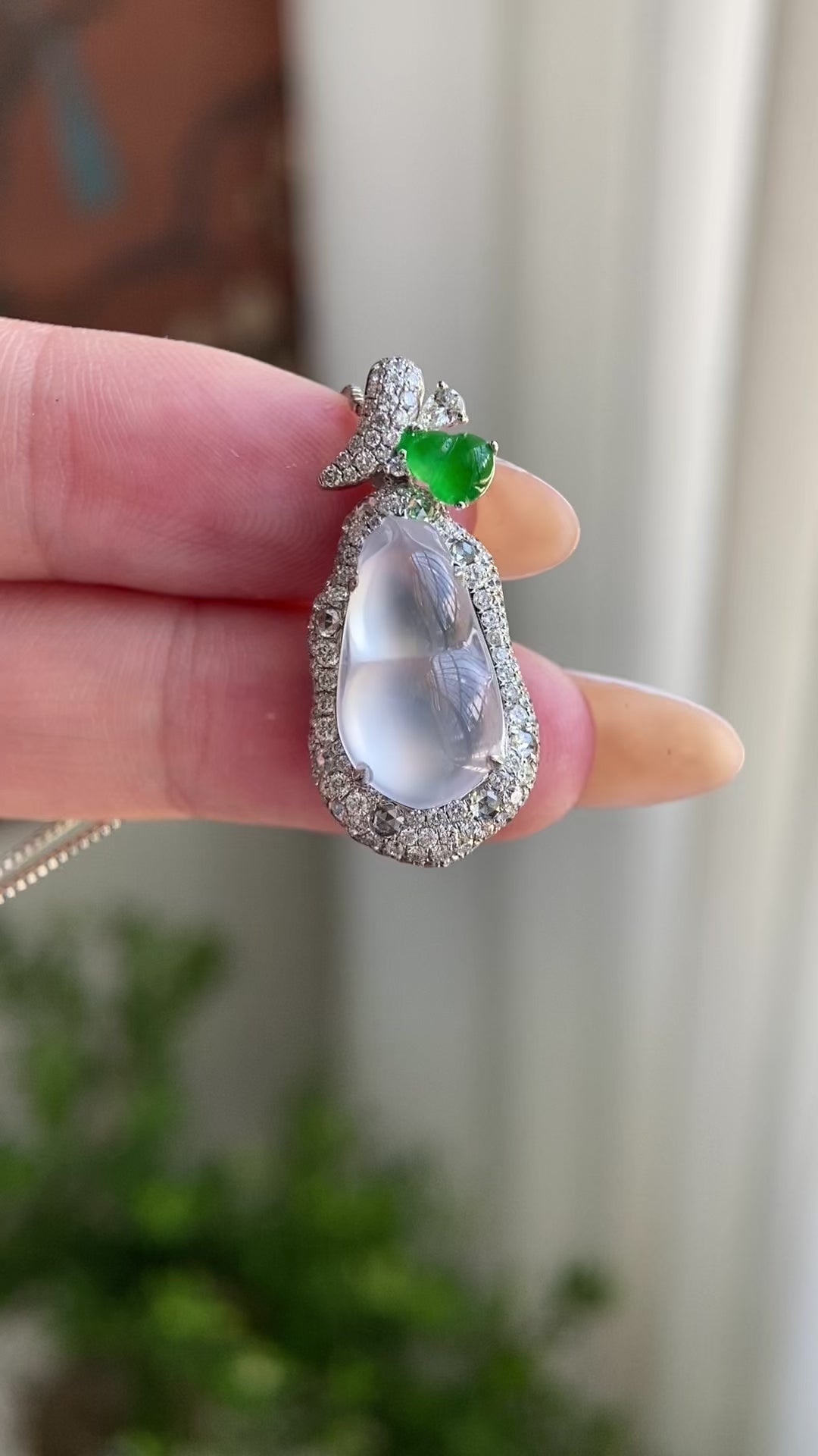 18k金钻镶冰玻种白月光福豆吊坠（yc209948）