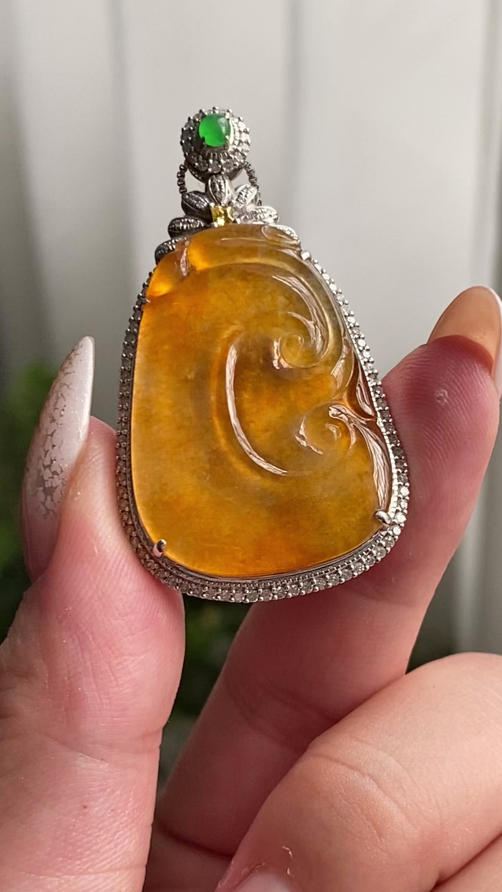 18k金钻镶冰种黄翡如意吊坠（yc206747）